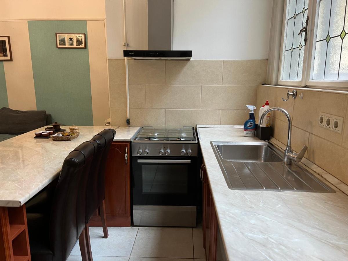 Tea Liu Apartment Будапеща Екстериор снимка
