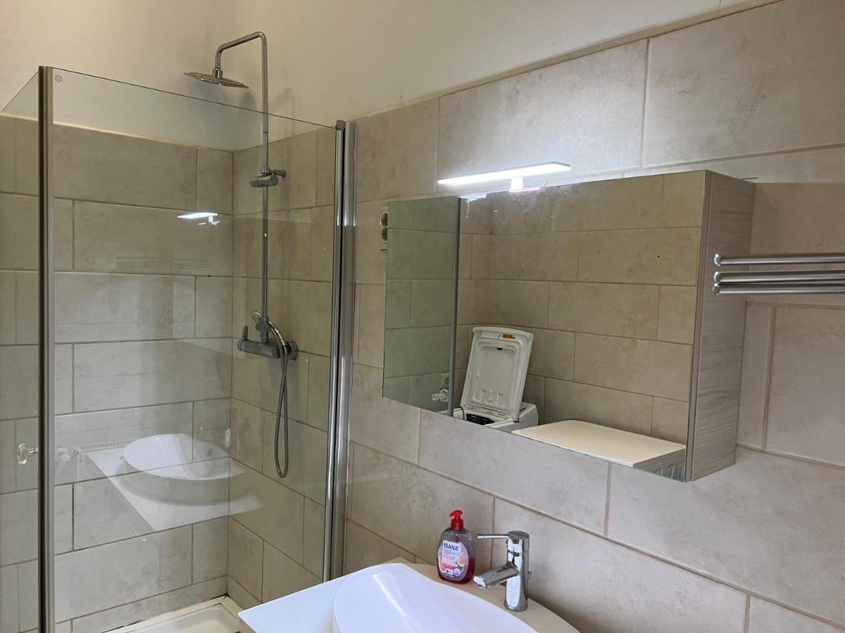 Tea Liu Apartment Будапеща Екстериор снимка