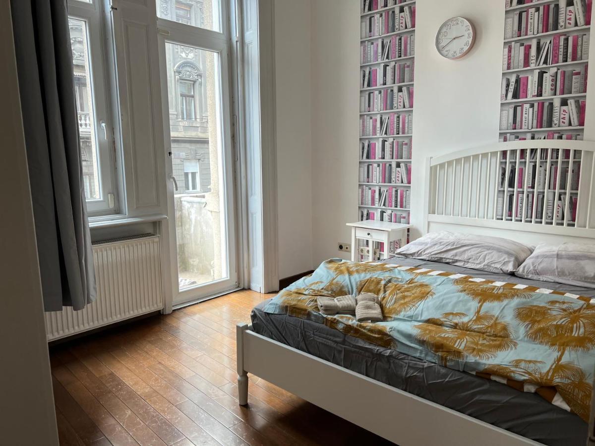 Tea Liu Apartment Будапеща Екстериор снимка